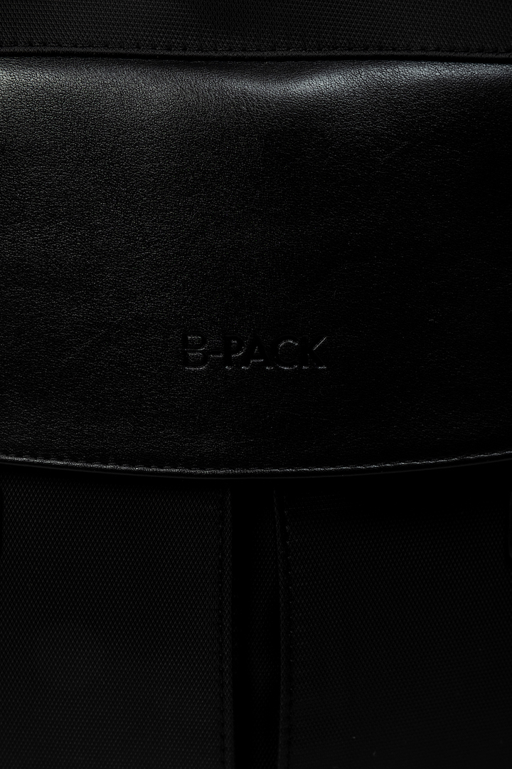 1000106 - Mochila New York 16